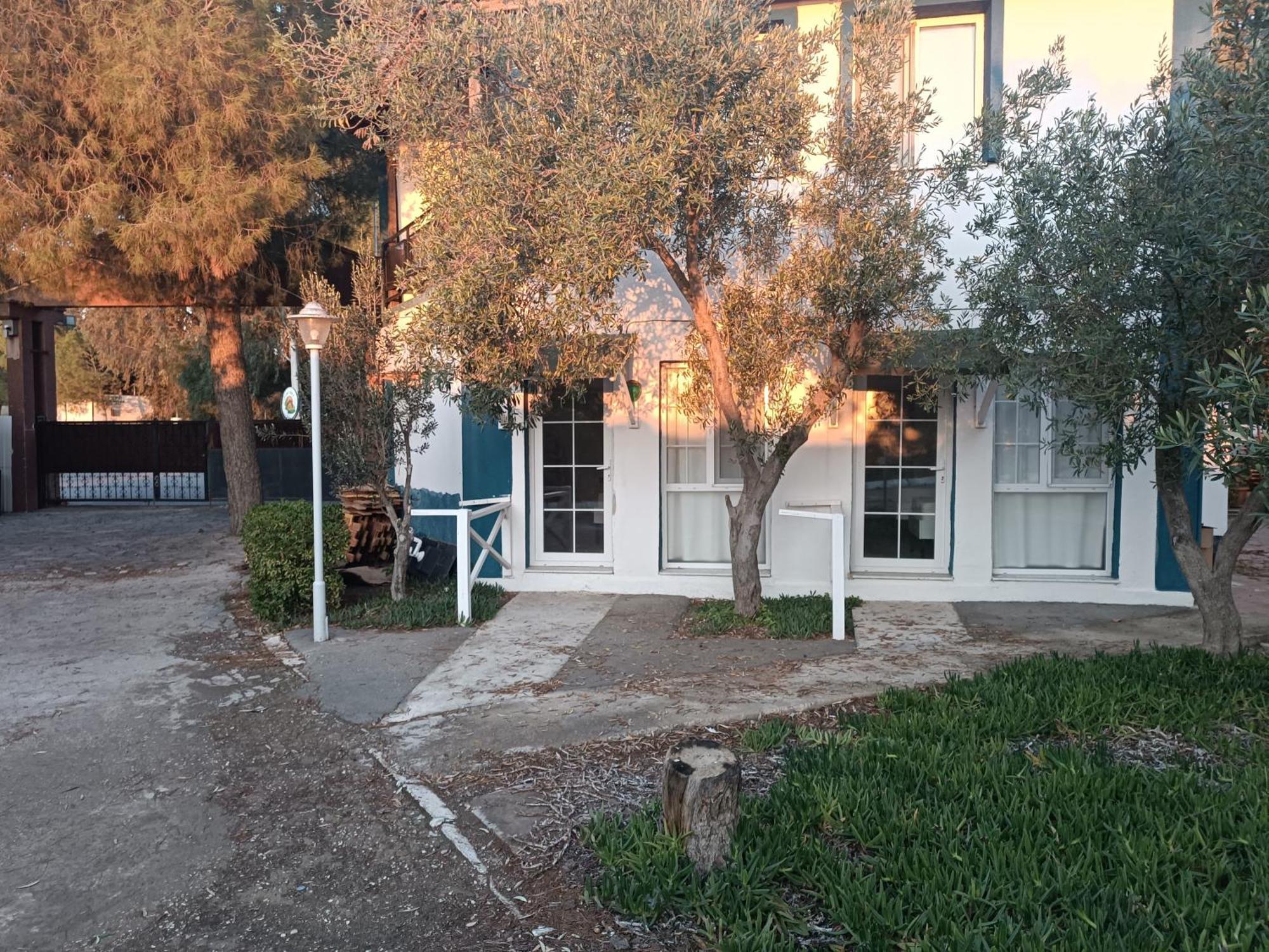 Teos Ormanci Tatil Koyu Hotel Seferihisar Exterior photo