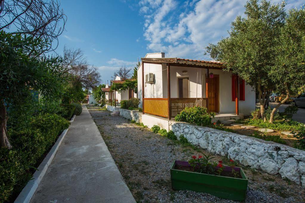 Teos Ormanci Tatil Koyu Hotel Seferihisar Exterior photo