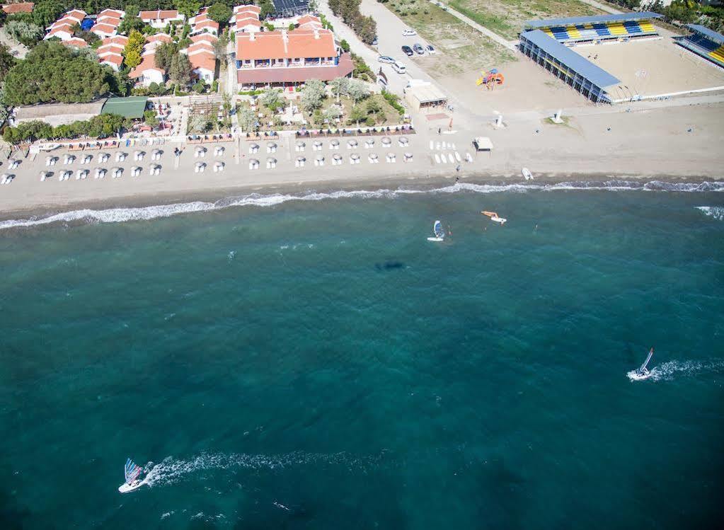 Teos Ormanci Tatil Koyu Hotel Seferihisar Exterior photo