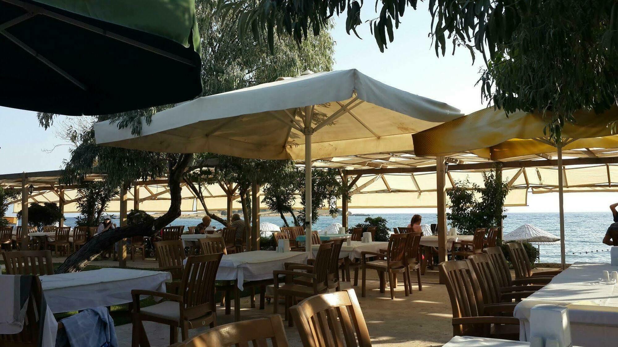 Teos Ormanci Tatil Koyu Hotel Seferihisar Exterior photo