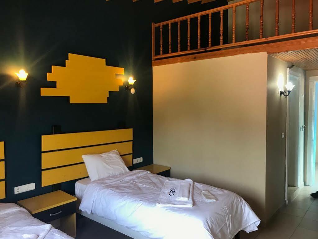 Teos Ormanci Tatil Koyu Hotel Seferihisar Exterior photo