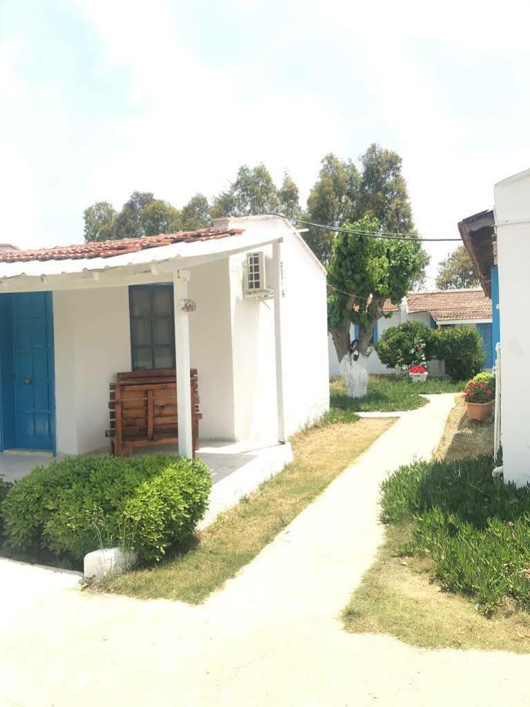 Teos Ormanci Tatil Koyu Hotel Seferihisar Exterior photo